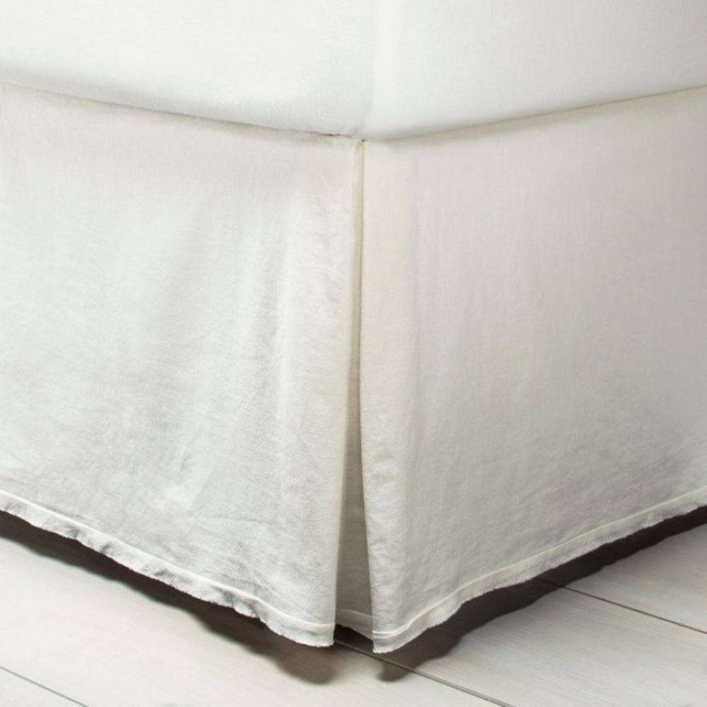 Hearth & Hand Bedskirt Cali Cal King Linen Blend Sour Cream 72” x 84” x 15” NWT